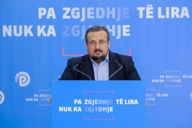 Rama shkarkoi Veliajn! Teliti: Dëshmi se kryeqytetin e drejton kryeministri