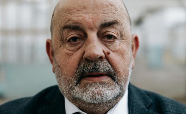 Ndarja nga jeta e aktorit Enver Petrovci, Albin Kurti: Kosova humbi një thesar! 