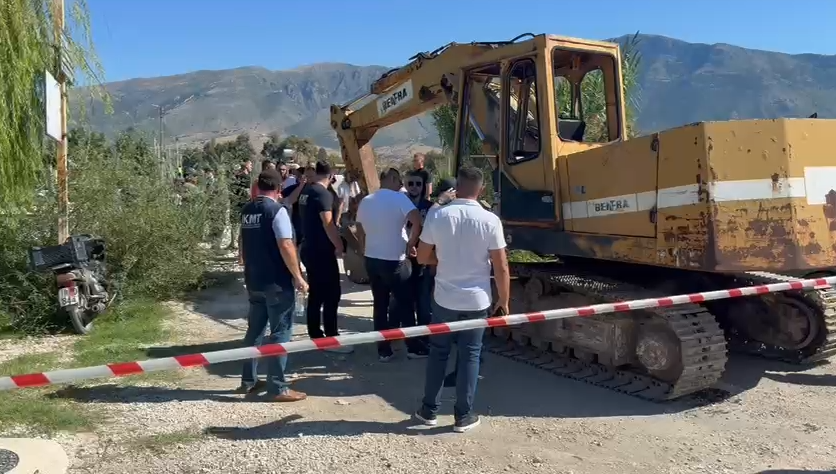 Orikum, IKMT prish dy objekte mes kundërshtimeve të pronarëve