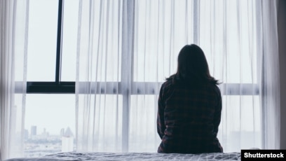 OBSH ngre alarmin: Një në çdo 100 vdekje në botë shkaktohet nga vetëvrasja, të rinjtë më të prekurit