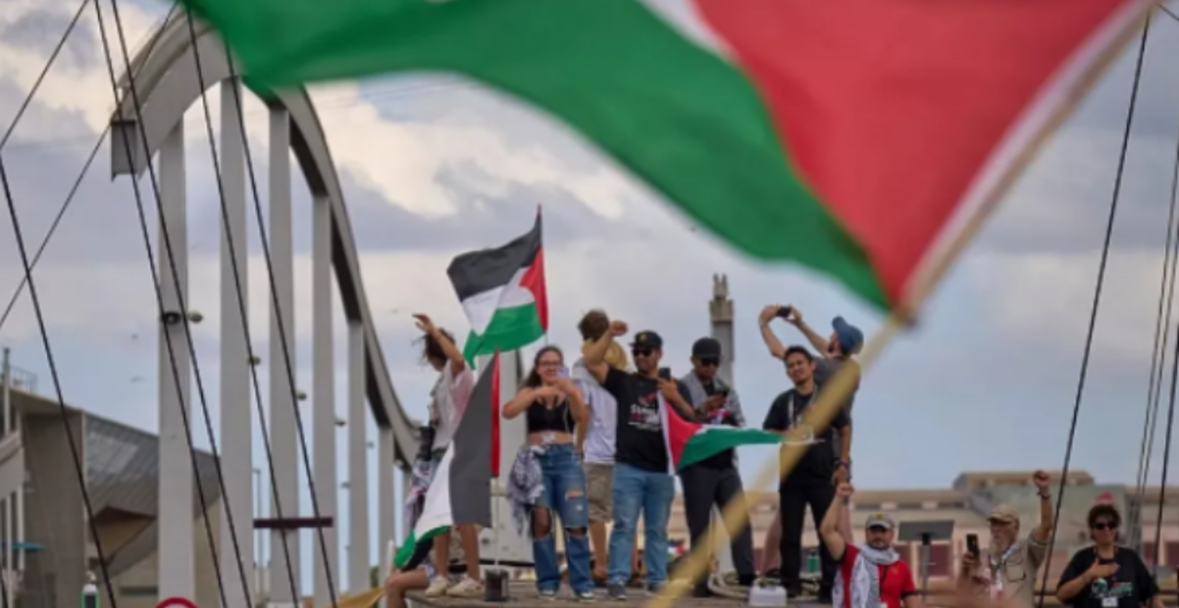 Stuhia detyron anijet me ndihma për Gazën të kthehen në portin e Barcelonës 