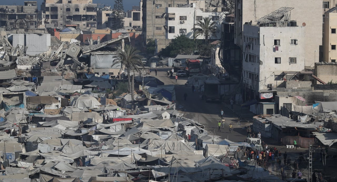 Po merrnin ujë në një zonë të sigurt, nëntë persona humbin jetën nga sulmi izraelit në Gaza, mes tyre dhe fëmijë