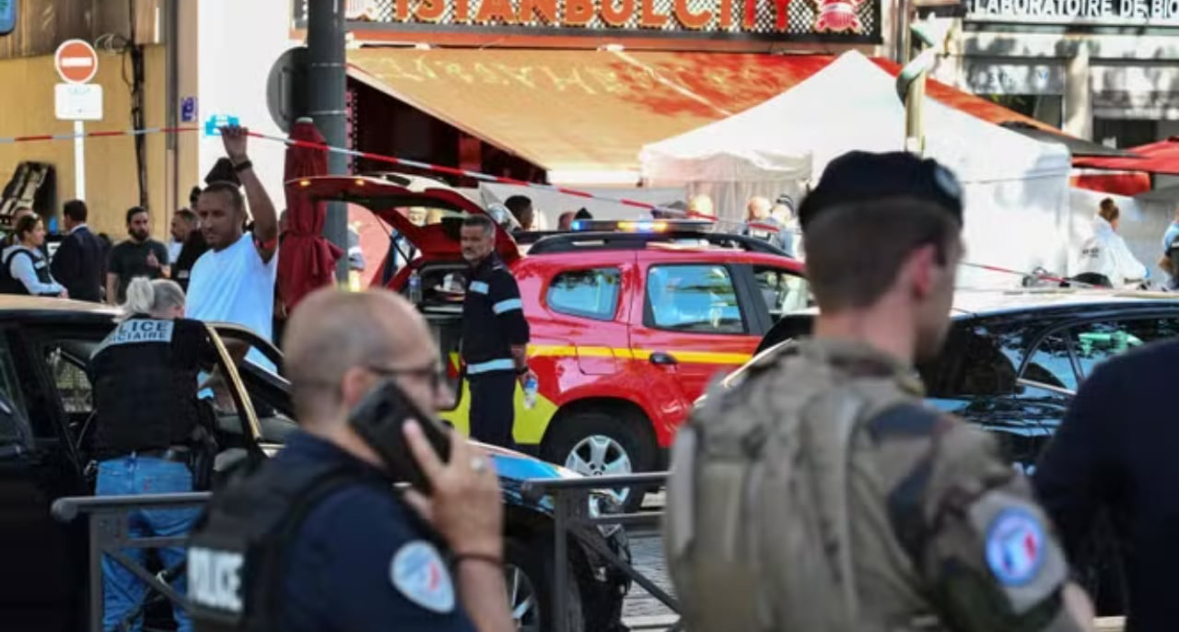 Sulm me thikë Francë. Pesë të plagosur, policia vret agresorin pas përpjekjeve për ta arrestuar