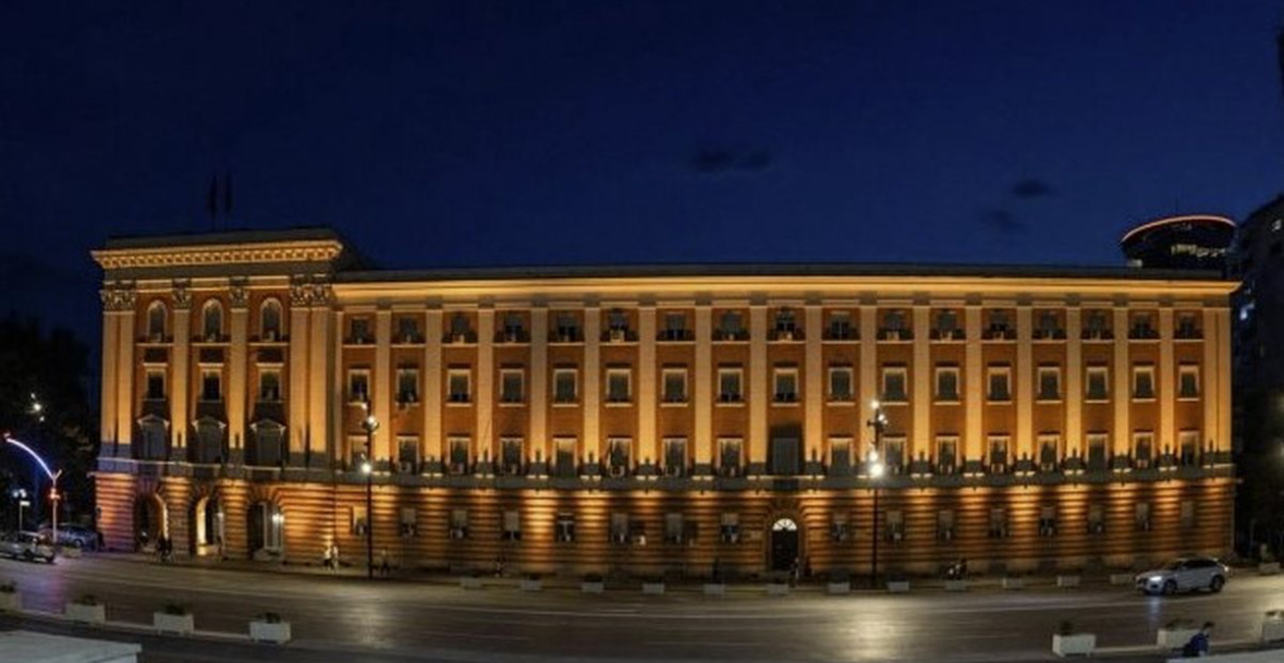 Kuvendi ndriçohet për Muajin e Ndërgjegjësimit për Kancerin e Fëmijëve 