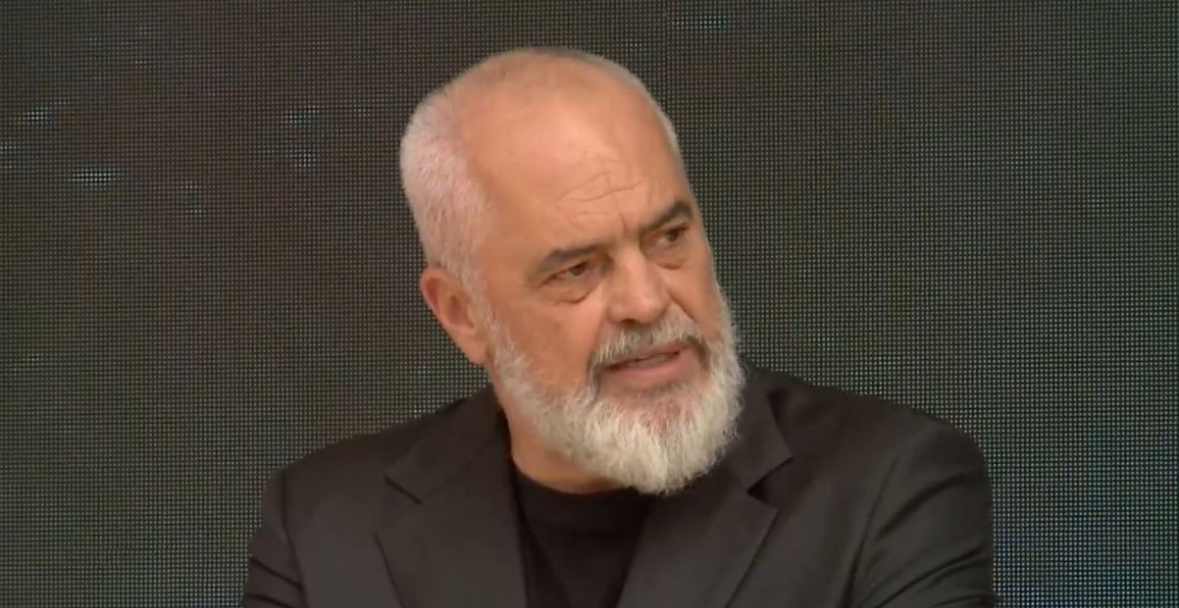 “S’ka pushim”/ Rama ndan pamje të tjera nga aksioni për lirimin e hapësirave publike 