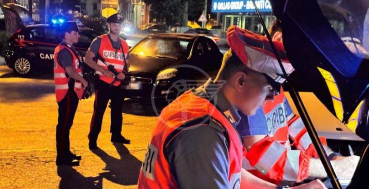 I papunë por jetonte në hotel, shqiptari kapet duke shitur kokainë e marijuanë, tentoi të mashtronte edhe policët 