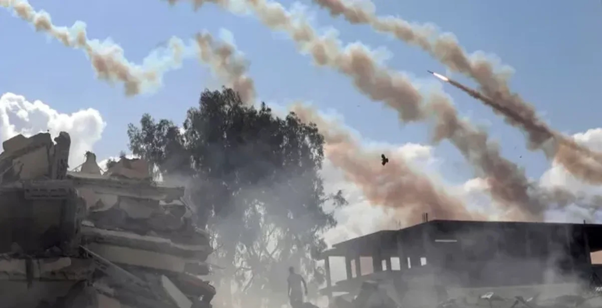 Civilët nuk largohen nga Gaza! Rezistencë urdhrit të evakuimit nga Izraeli! Banorët: Lufto me Hamasin, ne s’jemi fajtorë 