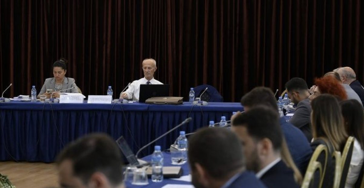 Kodi i ri Penal, zhvillohet tryeza e parë konsultuese me gjyqtarë e prokurorë 