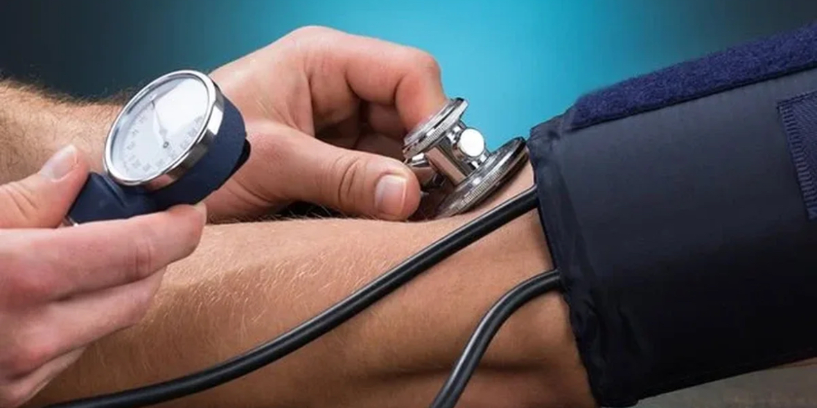 Gjysma e shqiptarëve vuajnë nga hipertensioni/ Mjekët: Të prekur, po aq të rinj sa edhe të moshuar 