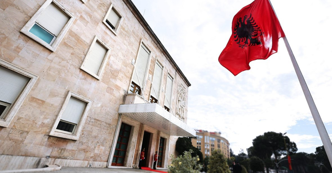 Vali Bizhga jep dorëheqjen si Shefe e Kabinetit të Ramës, ja kush e zëvendëson 