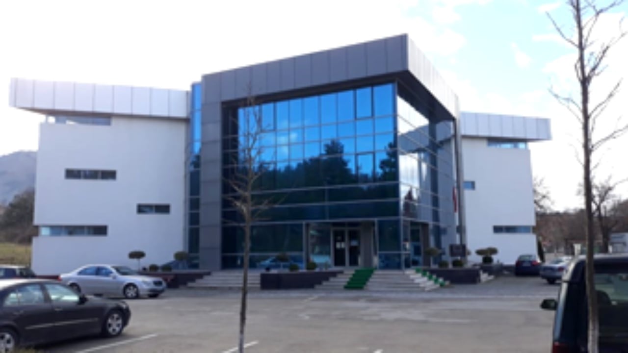 &#8220;Kamarierit&#8221; dhe familjarëve të tij i sekuestrohen pasuritë; hotel, apartamente e automjete