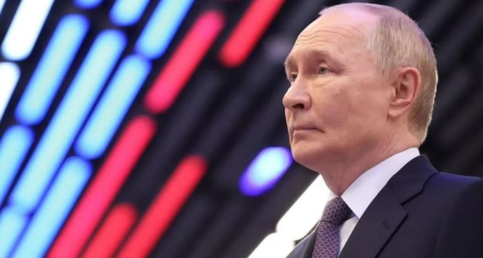 “Ju refuzoni kushtet tona? Atëherë s’ka paqe”- Analiza e BBC: Çfarë fshihet pas qëndrimit të palëkundur të Putinit?