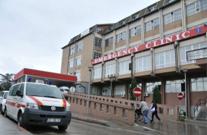 Vdes në QKUK 31-vjeçarja, disa ditë pas humbjes së foshnjës