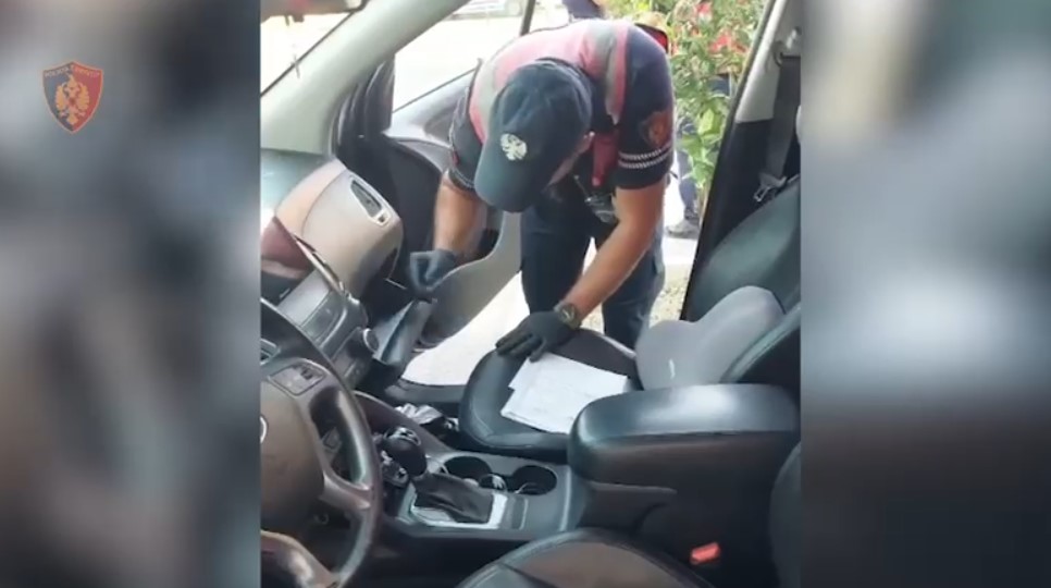 EMRI/ Me kokainë dhe kanabis në makinë, arrestohet 41-vjeçari