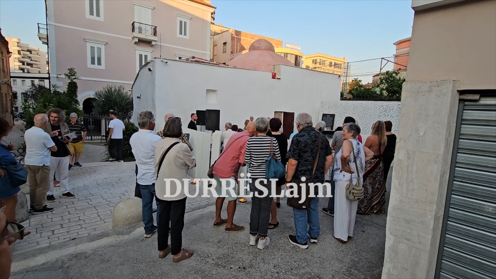 Durrës, Hamami mesjetar hap dyert për ekspozitën abstrakte të fotografit italian (VIDEO)