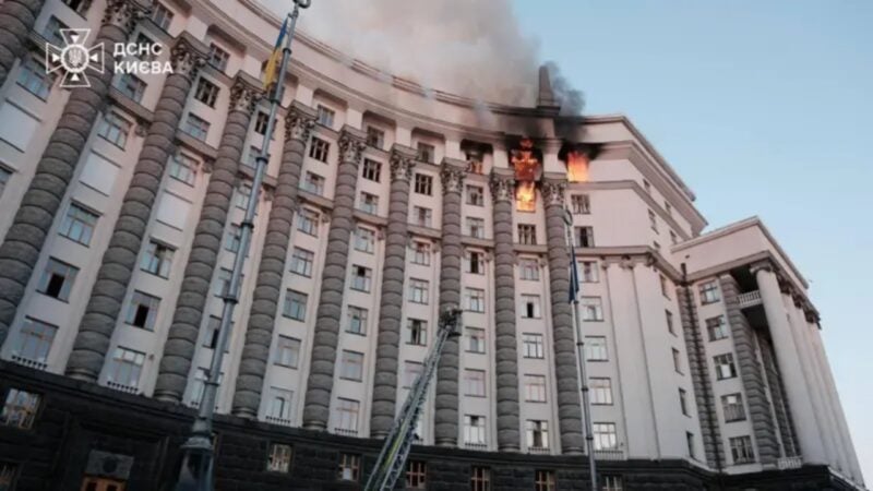 Sulmi rus me dron mbi Kiev, reagon Zelensky: Krim i qëllimshëm për të zgjatur luftën