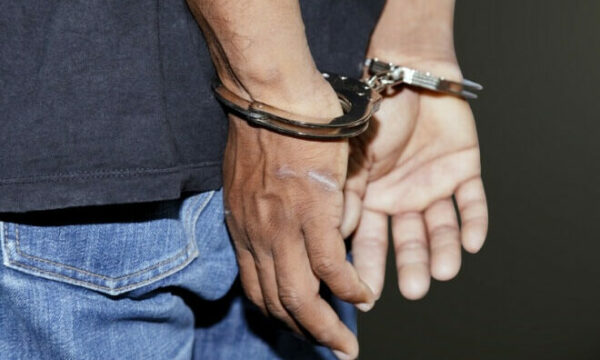 Postoi në rrjete sociale video ku shfaqeshin keqtrajtime të kafshëve, arrestohet i riu që theu ‘arrestin shtëpiak’