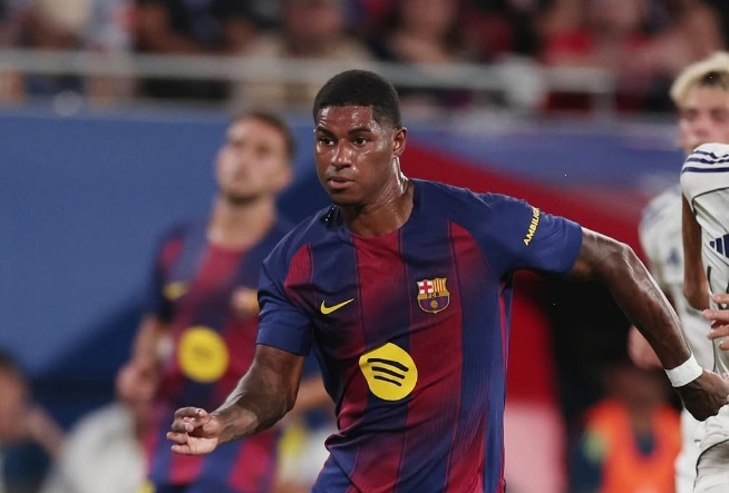 Barcelona ka nisur bisedimet me United për të “kthyer” Rashford në Angli