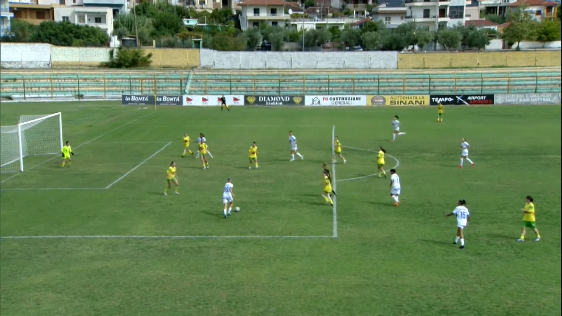 Futboll Femra/ Teuta fiton me dhjetë gola ndaj Lushnjës