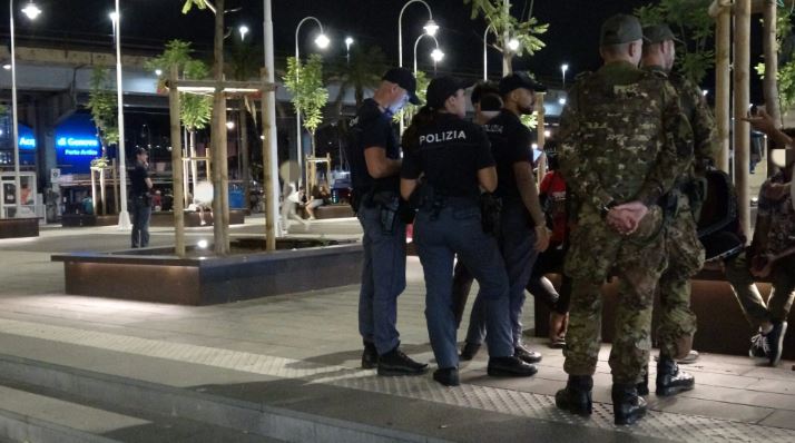 Theu arrestin e shtëpisë që kishte vendosur gjykata, shqiptari kapet rastësisht rrugëve të qytetit dhe rikthehet në qeli