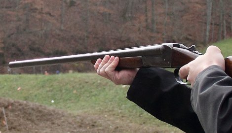 27-vjeçari qëllon me armë gjahu drejt 34-vjeçarit në Hamallaj, arrestohet nga policia