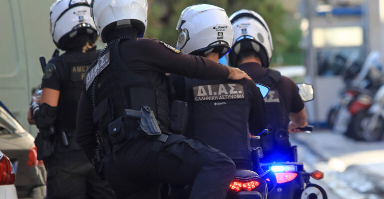 “Më përdhunoi, ishte i droguar!”, vajza greke denoncon të dashurin shqiptar, arrestohet i riu. Çfarë ndodhi në Selanik