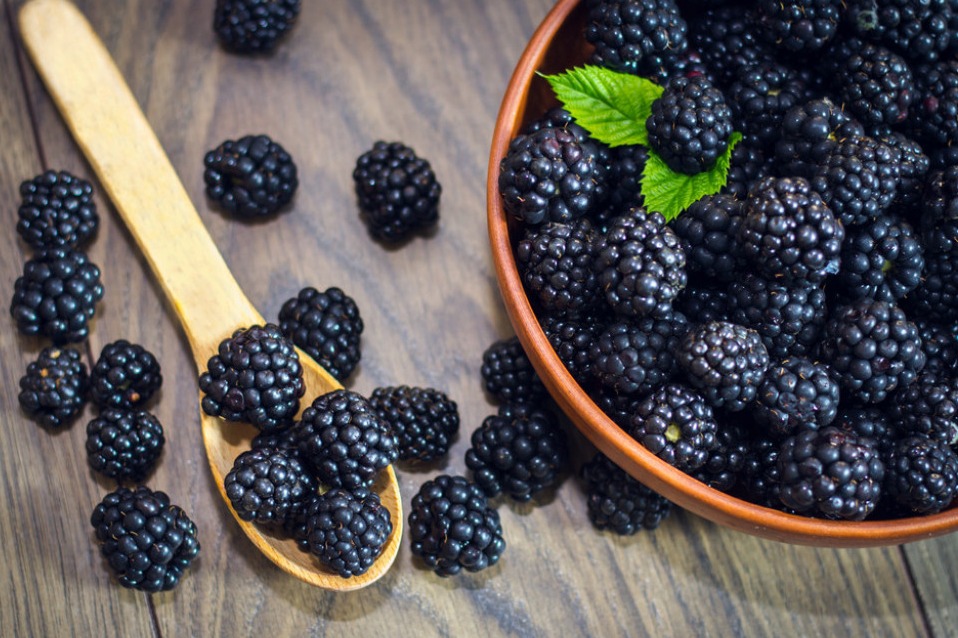 Frutat që ulin tensionin e gjakut dhe kolesterolin! Kardiologët pohojnë se është ushqimi më i mirë për zemrën