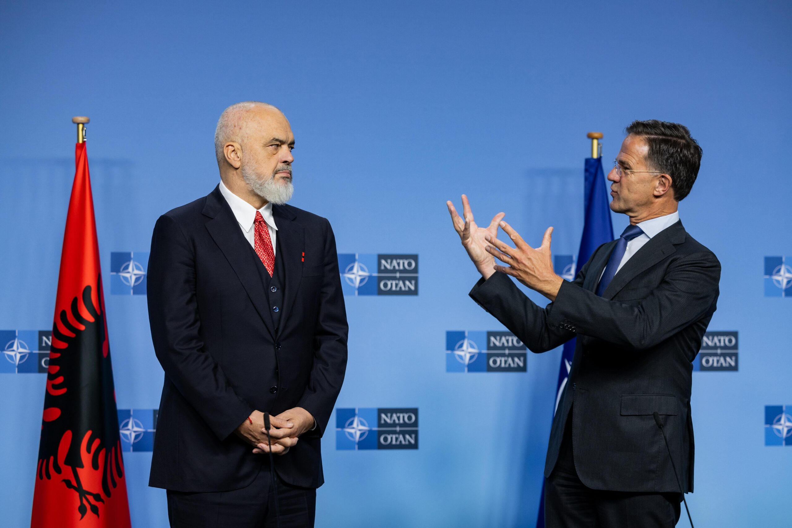 “Shqipëria është një aleate e palëkundur e NATO-s”/ Mark Rutte batuta me Ramën: Ju jeni shumë i gjatë, po bëni më tepër përtej madhësisë tuaj