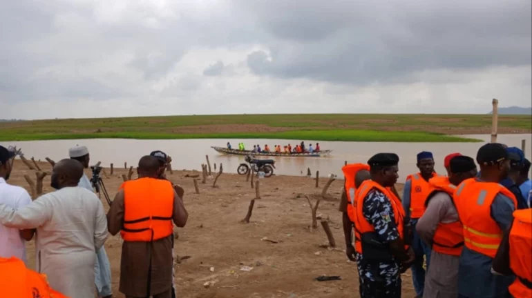 Përmbytet varka në Nigerinë qendrore, 29 të vdekur