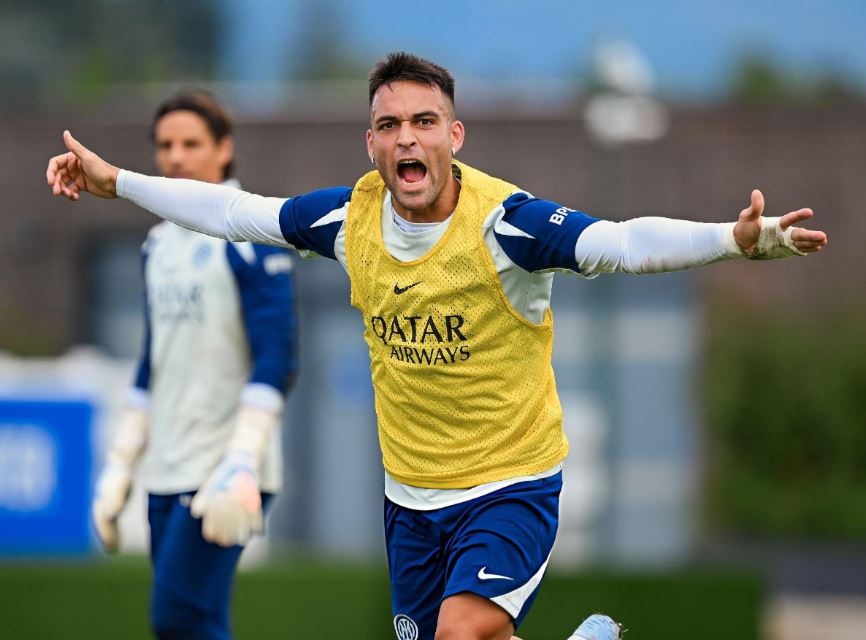 Moment tensioni në stërvitje! Tifozi i Interit shpërthen kundër Lautaros, trajneri Kivu humbet durimin