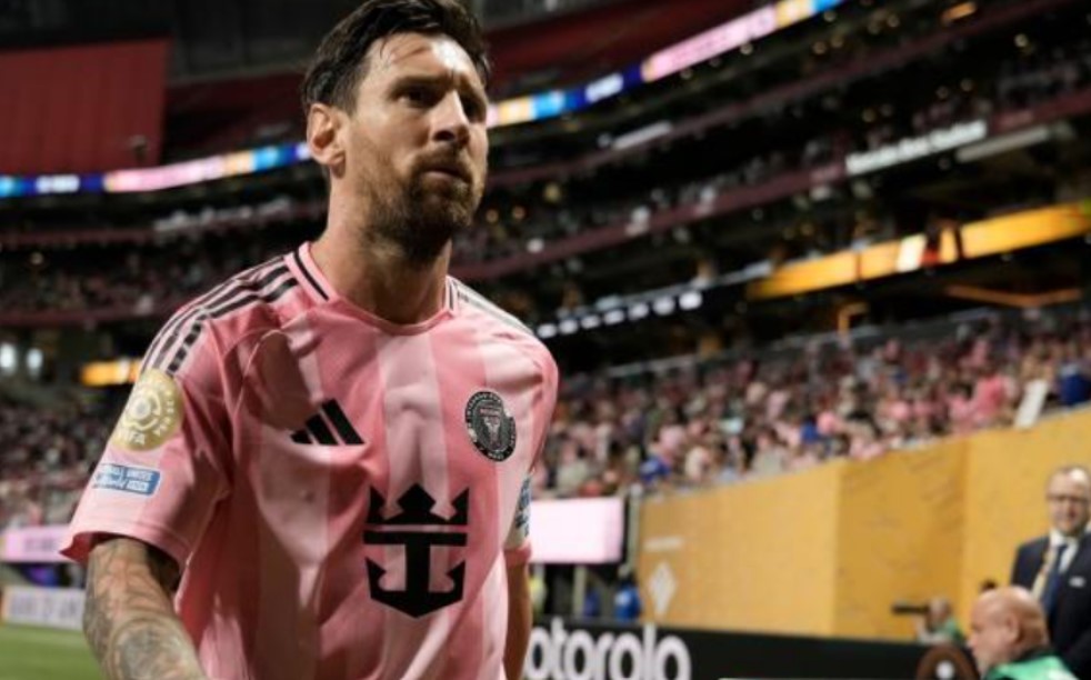 Nuk do ta lërë futbollin, Lionel Messi bëhet gati për të firmosur kontratën e re