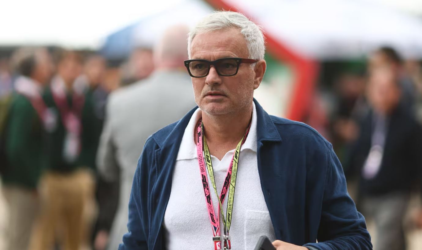 Polemika të forta mes Murinjos dhe Fenerbahçes, presidenti i klubit turk: Me të u përkeqësuan të gjithë lojtarët