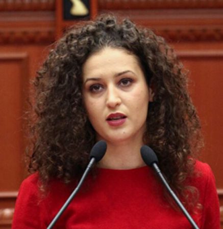 Ish-deputetja e LSI-së emërohet zv/ministre e brendshme. Emërohen edhe dy zv/ministre të tjera