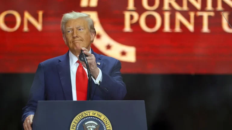 Trump bën njoftimin e papritur në memorialin e Charlie Kirk: SHBA ka gjetur kurën për autizmin