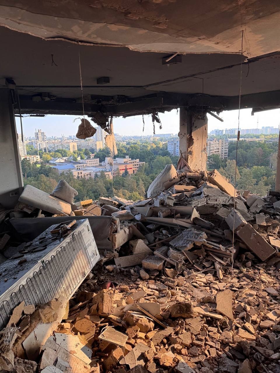 U bombardua nga rusët, shkatërrohet shtëpia e mesfushorit të Benfikës në Kiev