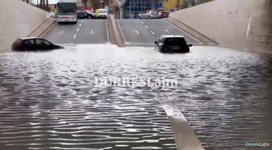 VIDEOLAJM/ Kushtoi 10 mln euro, ja si u përmbyt Veliera e famshme e Durrësit