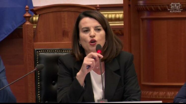 Vrasja e gjyqtarit/ Koçiu-opozitës: S’jam unë përgjegjëse, jeni ju me gjuhën linçuese
