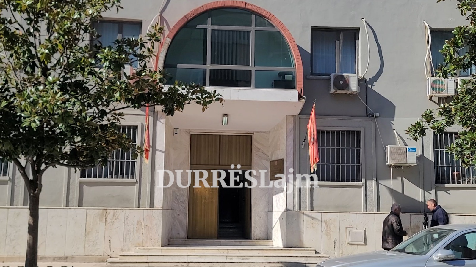 Durrës/ Gjyqtarët ndërpresin përkohësisht seancat, ja arsyeja