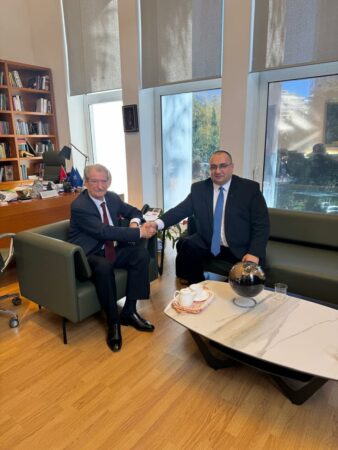 U takua me eurodeputetin Cristian Terhes, Berisha: Denoncova instalimin e narkoshtetit dhe shtypjen e opozitës në Shqipëri