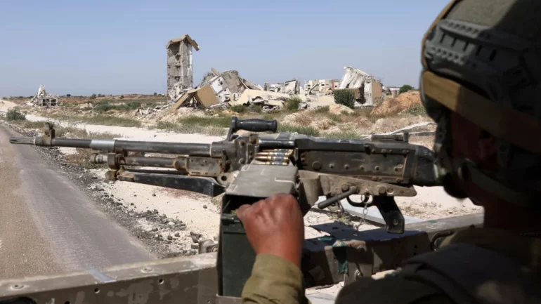 Kaluan kufirin pa leje, ushtria izraelite hap zjarr ndaj dy personave