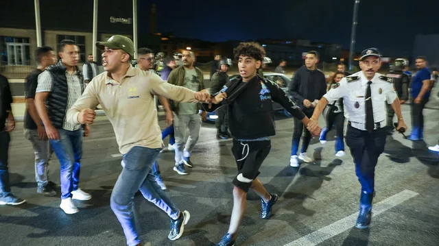 Gen Z agravon në Afrikë dhe Azi, protesta në stilin e &#8220;Pranverës Arabe&#8221; nga Maroku në Indonezi dhe Nepal