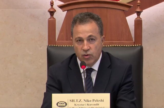 Parlamenti nis me një minutë heshtje në nder të gjykatësit të vrarë, Astrit Kalaja