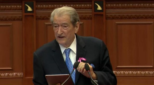 Berisha për gjenocidin serb: Ata që shkelin mbi gjakun e sakrificës, s’kanë gjak shqiptari