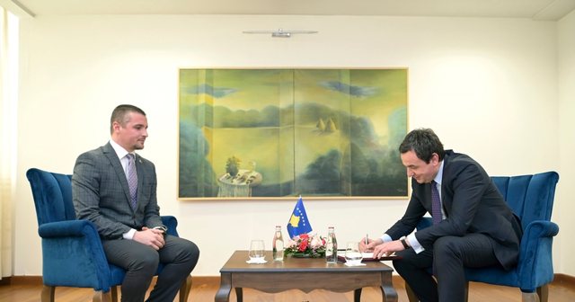 Kurti liron nga detyra zëvendësministrin e Zhvillimit Rajonal, Elldin Uglari