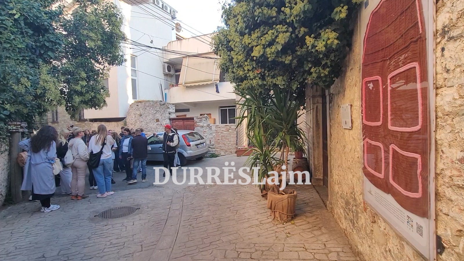 Shtegu kulturor i 12 dyerve të vjetra të Durrësit pasurohet me dy elementë të rinj (VIDEO)