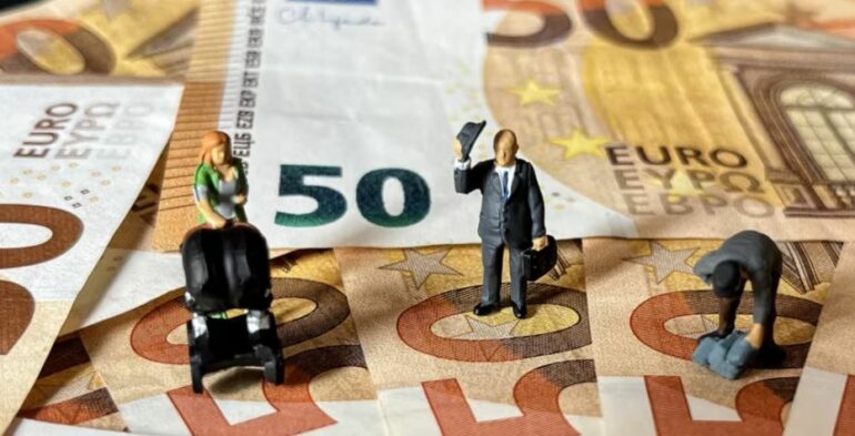 REL: Kur shteti mbetet pa buxhet, rreziqet që i kanosen Kosovës