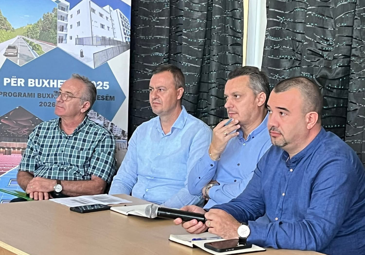 Bashkia e Durrësit prezanton investimet në Njësinë Nr.5
