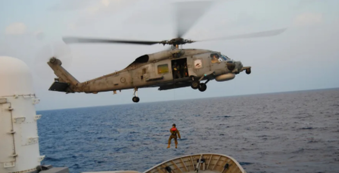 Greqia tregon muskujt: Tanke, helikopterë dhe anije në një skenar lufte 