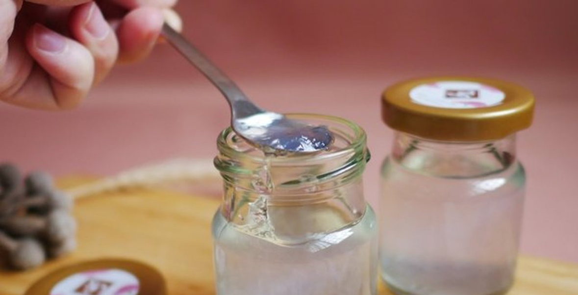 Trendi i momentit: Vajzat aziatike konsumojnë “pështymën e zogjve” për lëkurë perfekte 