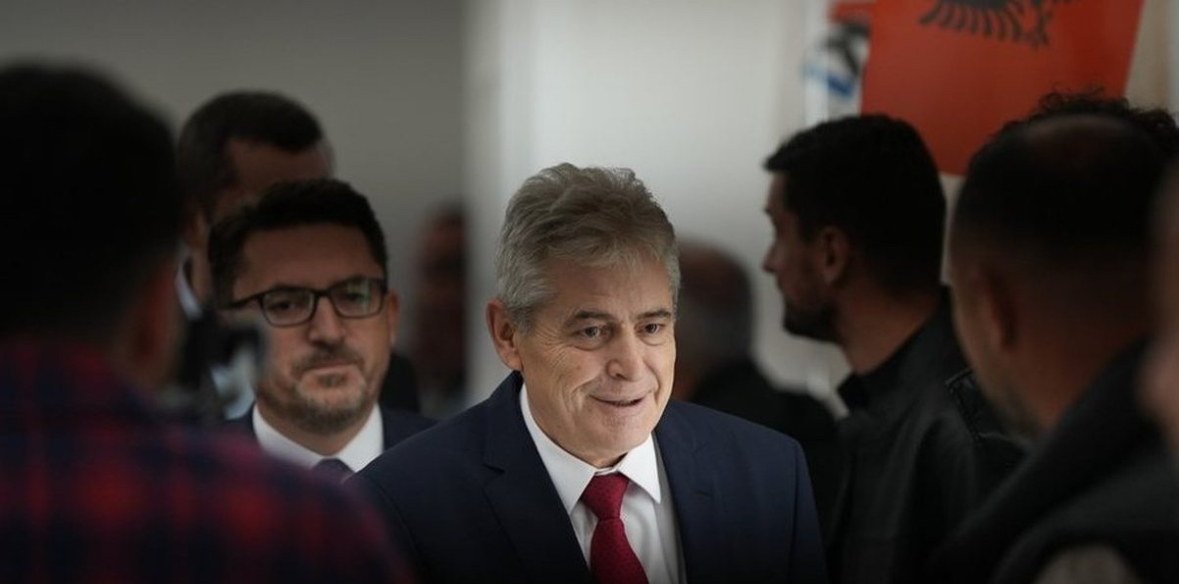 Detaje nga atentati ndaj zyrtarit të BDI-së/ Persona të maskuar i zënë pritë kandidatit shqiptar të Ali Ahmetit